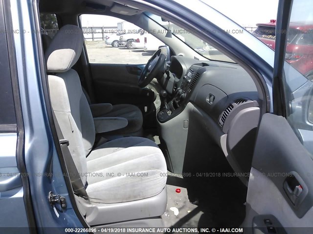 KNDMB233866096138 - 2006 KIA SEDONA EX/LX BLUE photo 5