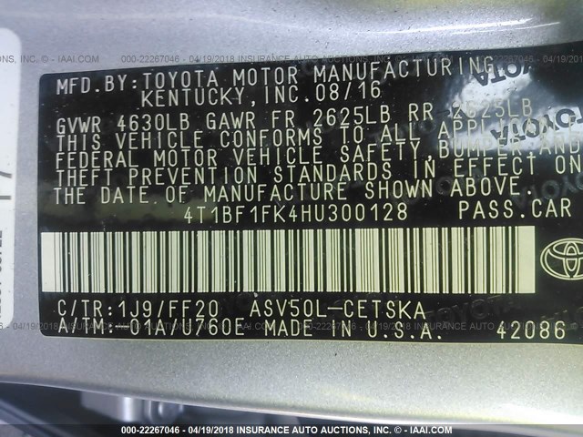 4T1BF1FK4HU300128 - 2017 TOYOTA CAMRY LE/XLE/SE/XSE SILVER photo 9