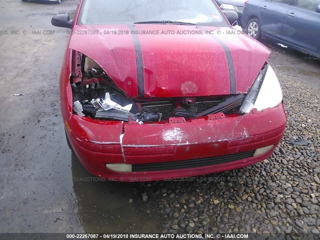 3FAFP31312R134380 - 2002 FORD FOCUS ZX3 RED photo 6