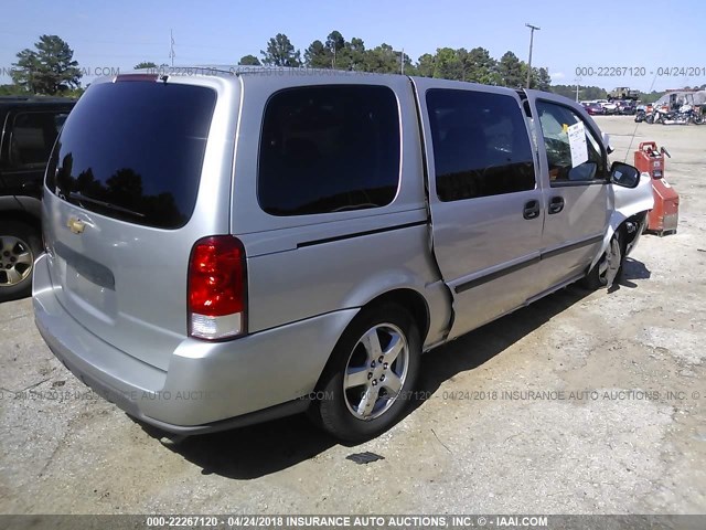 1GNDV23L06D106476 - 2006 CHEVROLET UPLANDER LS Արծաթագույն լուսանկար 4