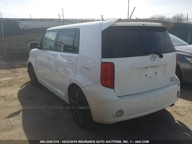 JTLZE4FE3A1103934 - 2010 TOYOTA SCION XB WHITE photo 3
