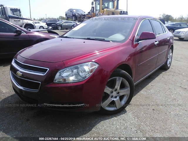 1G1ZC5E0XCF319159 - 2012 CHEVROLET MALIBU 1LT 红色 照片 2