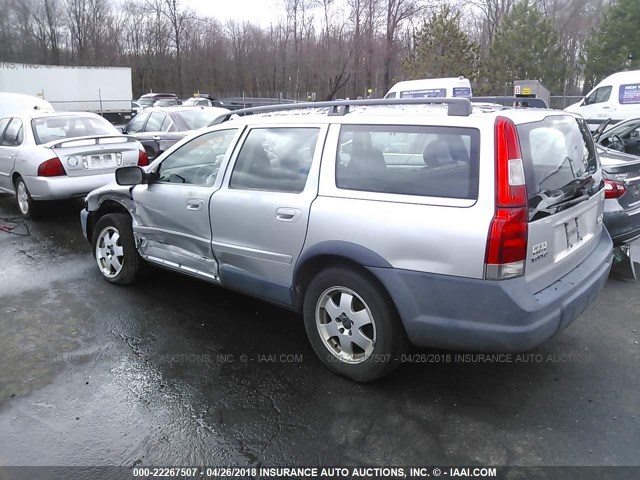 YV1SZ58D221048450 - 2002 VOLVO V70 XC SILVER photo 3