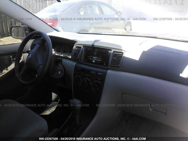 JTDBR32EX60069019 - 2006 TOYOTA COROLLA CE/LE WHITE photo 5