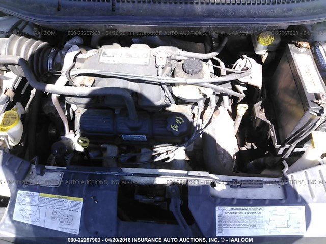 1C4GP45R25B103702 - 2005 CHRYSLER TOWN & COUNTRY  WHITE photo 10