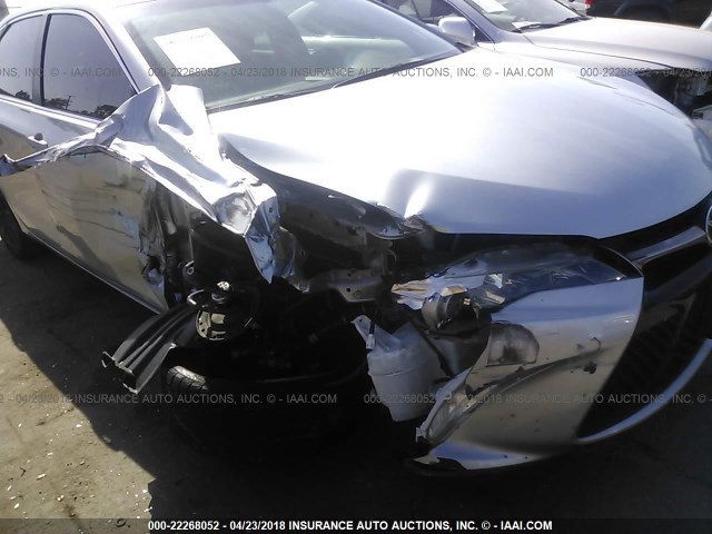 4T1BF1FK9FU478856 - 2015 TOYOTA CAMRY LE/XLE/SE/XSE ვერცხლისფერი ფოტო 6