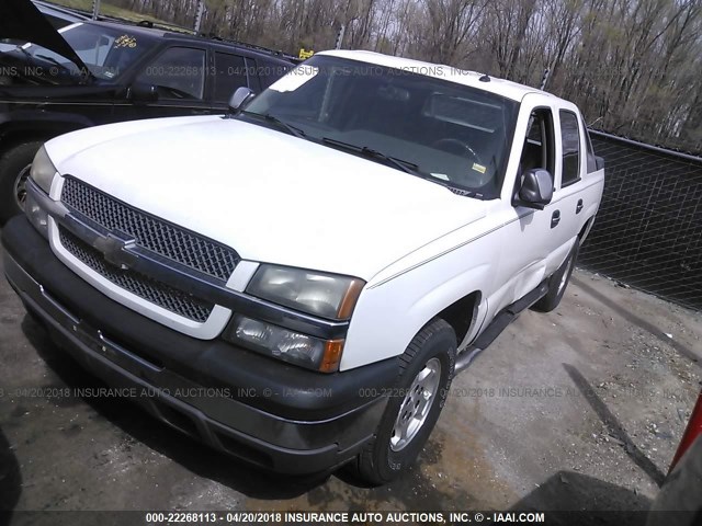 3GNEC12Z75G281593 - 2005 CHEVROLET AVALANCHE C1500 WHITE photo 2