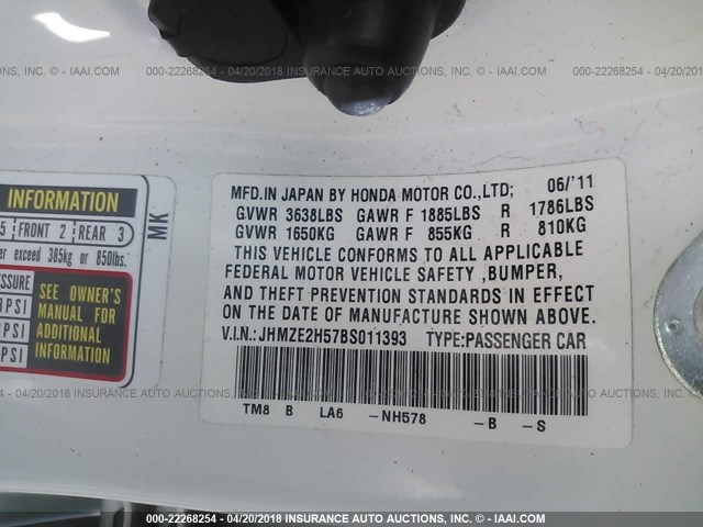 JHMZE2H57BS011393 - 2011 HONDA INSIGHT LX WHITE photo 9