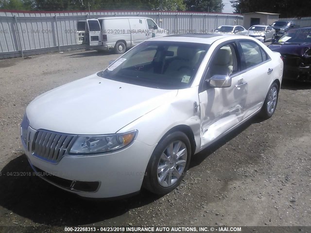 3LNDL2L30CR823361 - 2012 LINCOLN MKZ HYBRID WHITE photo 2