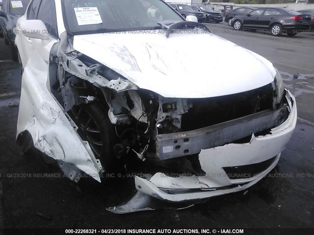 JTHBE262365005167 - 2006 LEXUS IS 350 WHITE photo 6