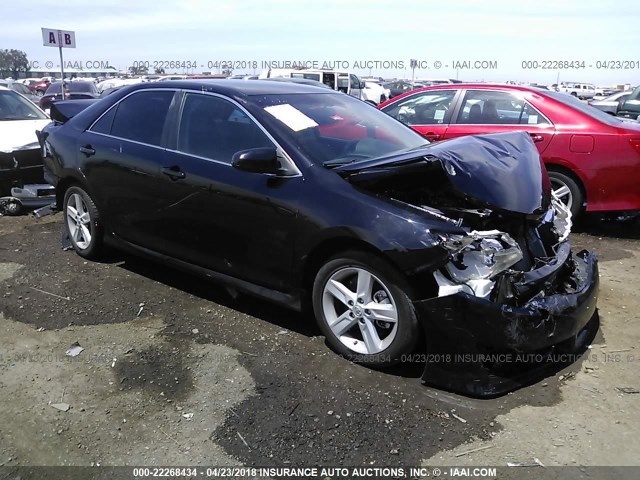 4T1BF1FK5CU162494 - 2012 TOYOTA CAMRY SE/LE/XLE 黑色 照片 1