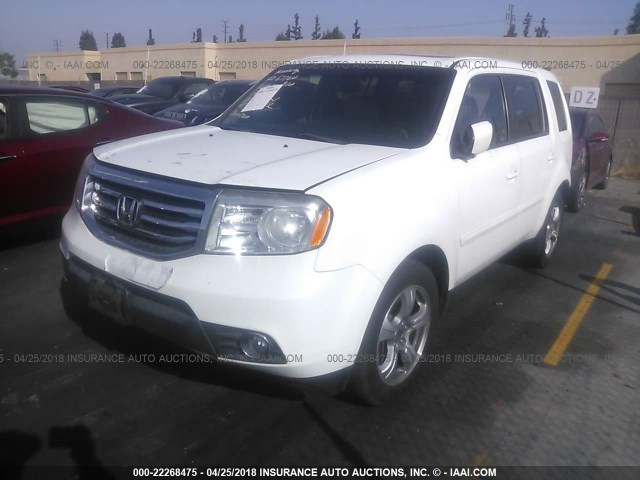 5FNYF3H71CB011874 - 2012 HONDA PILOT EXLN WHITE photo 2