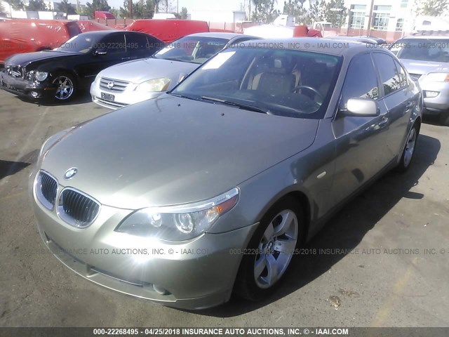 WBANE53536CK79413 - 2006 BMW 525 I GREEN photo 2