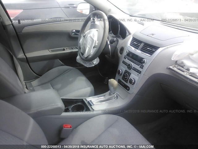 1G1ZG57B19F213145 - 2009 CHEVROLET MALIBU LS 灰色 照片 5