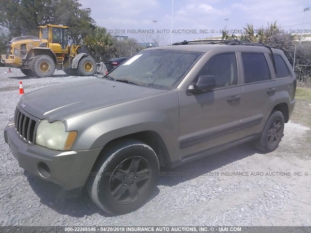 1J4GS48K15C683722 - 2005 JEEP GRAND CHEROKEE LAREDO/COLUMBIA/FREEDOM TAN photo 2