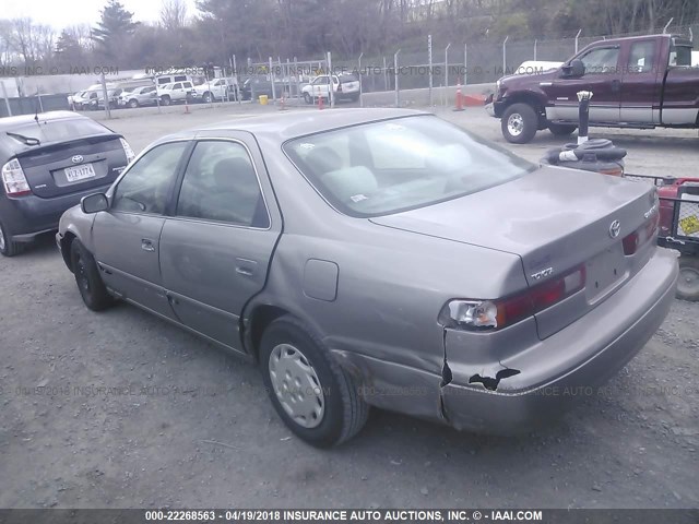 4T1BG22K3VU019197 - 1997 TOYOTA CAMRY CE/LE/XLE GRAY photo 3