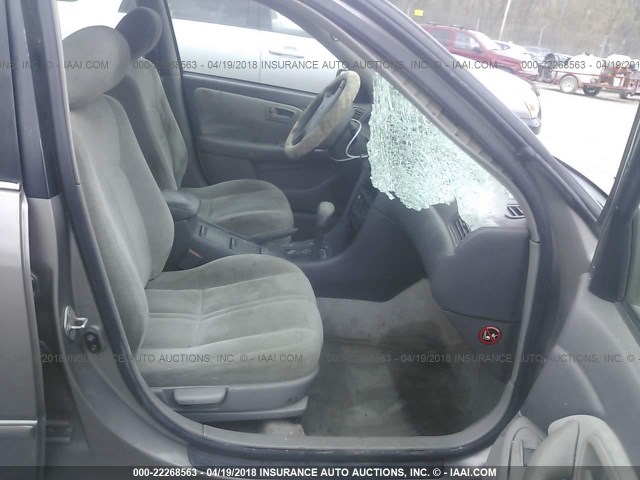 4T1BG22K3VU019197 - 1997 TOYOTA CAMRY CE/LE/XLE 灰色 照片 5