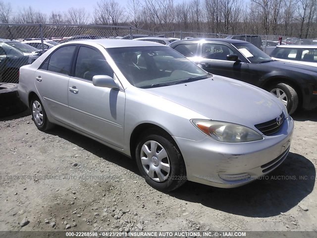4T1BE32K62U626671 - 2002 TOYOTA CAMRY LE/XLE/SE ვერცხლისფერი ფოტო 1