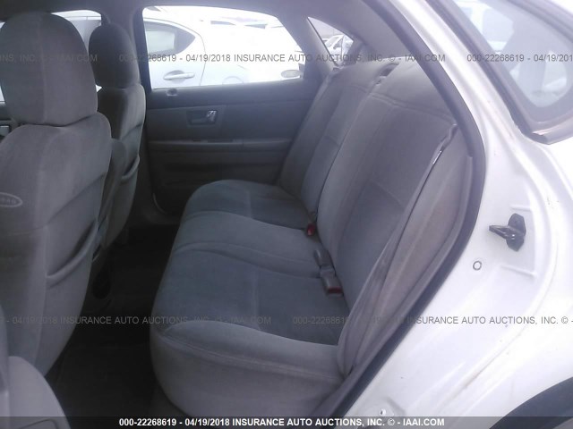 1FAFP5220YA197328 - 2000 FORD TAURUS LX WHITE photo 8