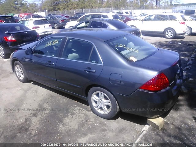 1HGCM56366A111818 - 2006 HONDA ACCORD SE GRAY photo 3