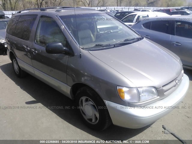 4T3ZF13C9WU080369 - 1998 TOYOTA SIENNA LE/XLE GOLD photo 1