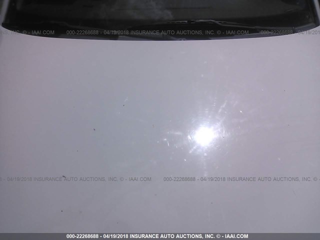 WVWMA63B8WE422334 - 1998 VOLKSWAGEN PASSAT GLS WHITE photo 6