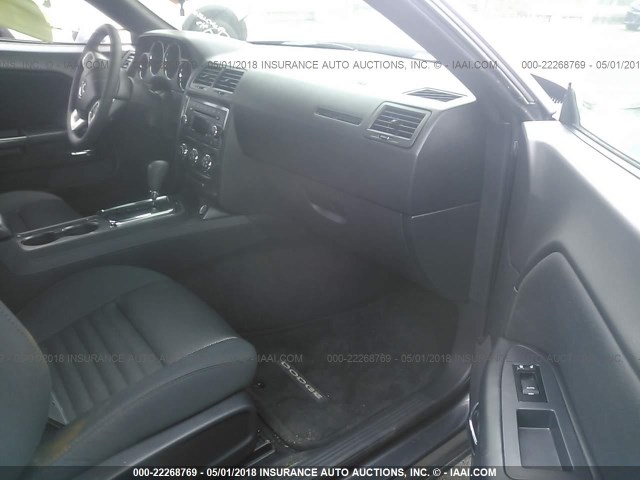 2C3CDYAG0EH298780 - 2014 DODGE CHALLENGER SXT GRAY photo 5