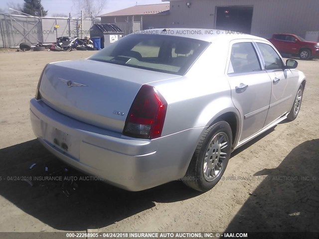 2C3KA43R67H710327 - 2007 CHRYSLER 300 SILVER photo 4