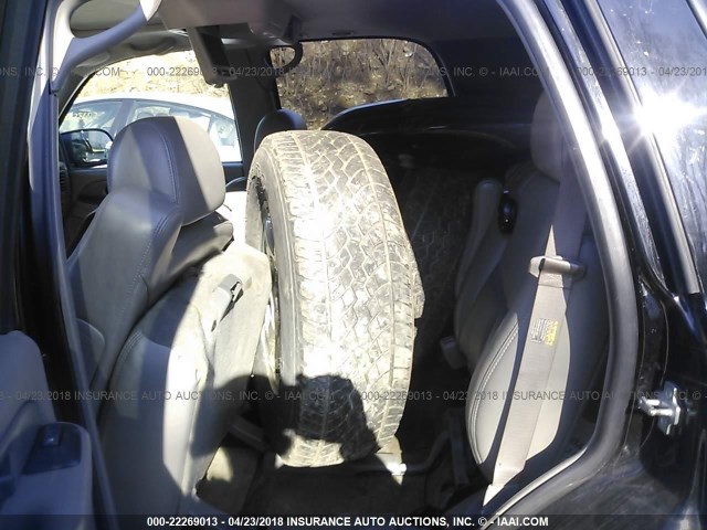 1GKEK63U74J208060 - 2004 GMC YUKON DENALI BLACK photo 8