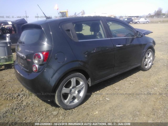 1G1JE6SB0E4225938 - 2014 CHEVROLET SONIC LTZ GRAY photo 4