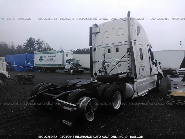3AKJGLD64ESFN8195 - 2014 FREIGHTLINER CASCADIA 125  WHITE photo 4