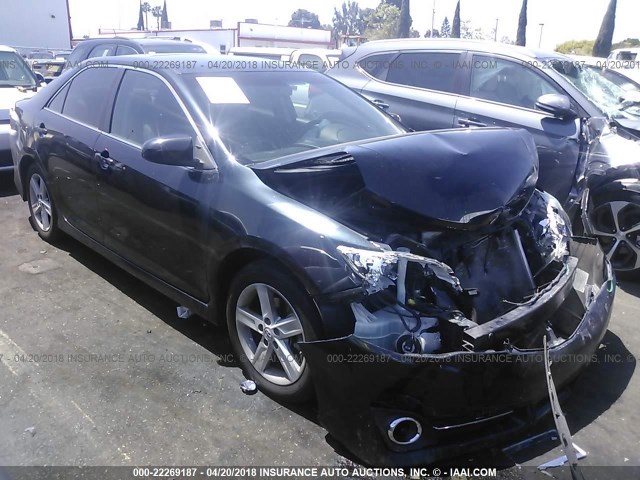 4T1BF1FK6CU183435 - 2012 TOYOTA CAMRY SE/LE/XLE 深蓝色 照片 1