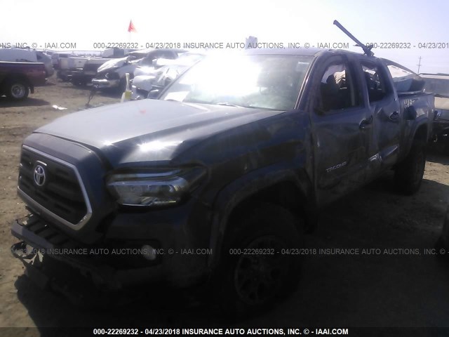 3TMDZ5BN3HM017011 - 2017 TOYOTA TACOMA DBL CAB/SR5/TRD SPORT/OR GRAY photo 2