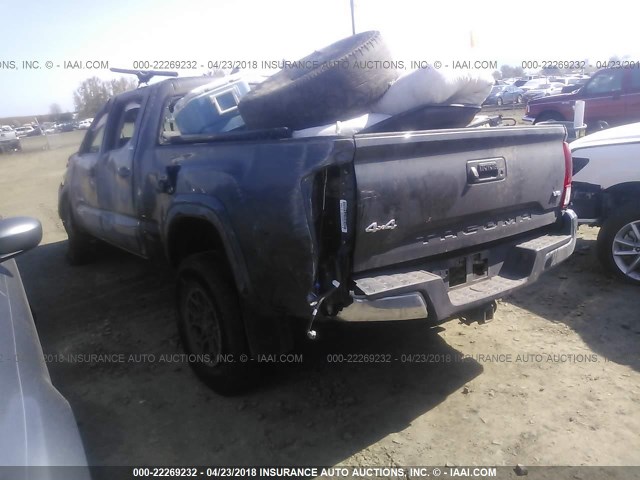 3TMDZ5BN3HM017011 - 2017 TOYOTA TACOMA DBL CAB/SR5/TRD SPORT/OR GRAY photo 3