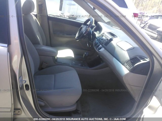 4T1BE32K93U742206 - 2003 TOYOTA CAMRY LE/XLE/SE GOLD photo 5