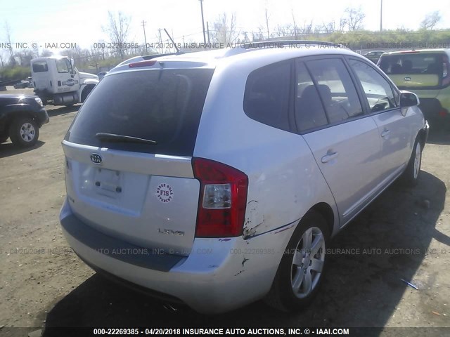 KNAFG526177080380 - 2007 KIA RONDO LX/EX SILVER photo 4