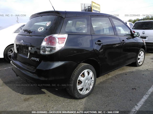 2T1KR32EX5C502570 - 2005 TOYOTA COROLLA MATRIX XR BLACK photo 4