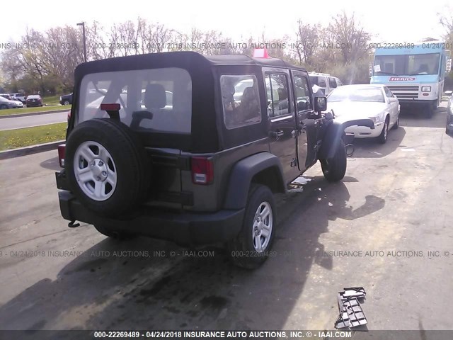 1C4BJWDG5GL309665 - 2016 JEEP WRANGLER UNLIMITE SPORT GRAY photo 4