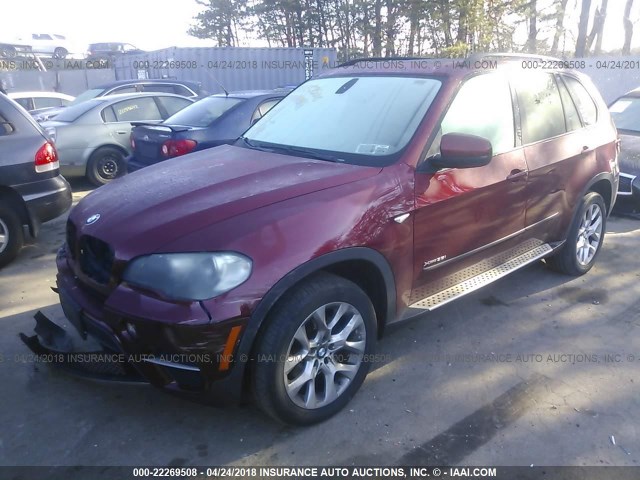 5UXZV4C57BL404050 - 2011 BMW X5 XDRIVE35I RED photo 2