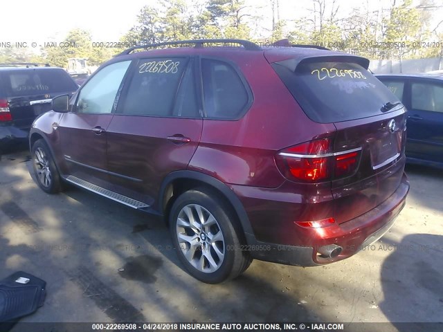 5UXZV4C57BL404050 - 2011 BMW X5 XDRIVE35I RED photo 3