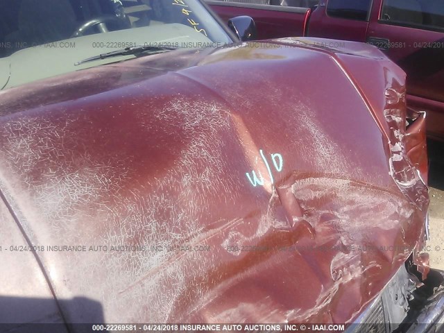 1GNEC13R0WJ364975 - 1998 CHEVROLET TAHOE C1500 MAROON photo 10