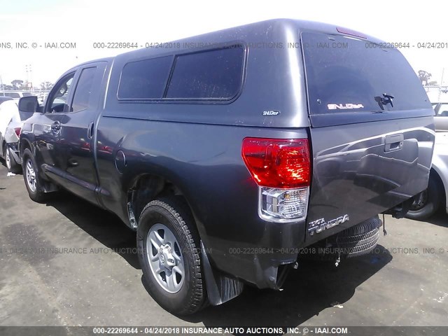 5TFRM5F11DX061041 - 2013 TOYOTA TUNDRA DOUBLE CAB SR5 GRAY photo 3