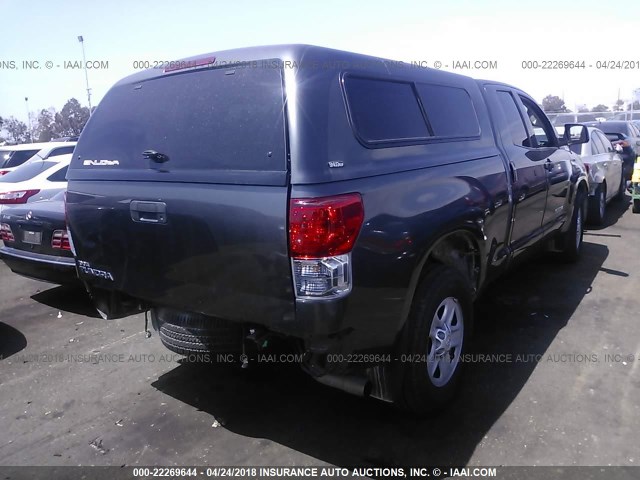 5TFRM5F11DX061041 - 2013 TOYOTA TUNDRA DOUBLE CAB SR5 GRAY photo 4