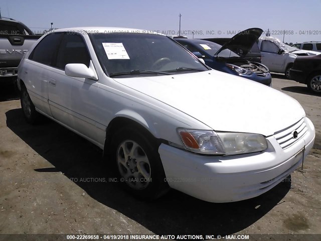 4T1BG22K91U836555 - 2001 TOYOTA CAMRY CE/LE/XLE WHITE photo 1