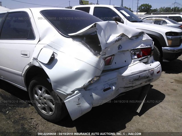 4T1BG22K91U836555 - 2001 TOYOTA CAMRY CE/LE/XLE WHITE photo 6