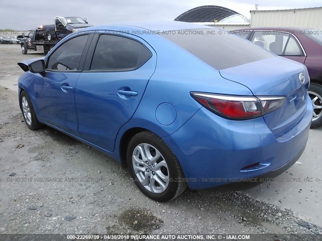 3MYDLBZV3GY136093 - 2016 TOYOTA SCION IA BLUE photo 3