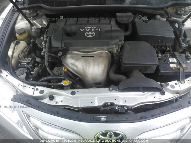 4T1BF3EK7AU024319 - 2010 TOYOTA CAMRY SE/LE/XLE SILVER photo 10