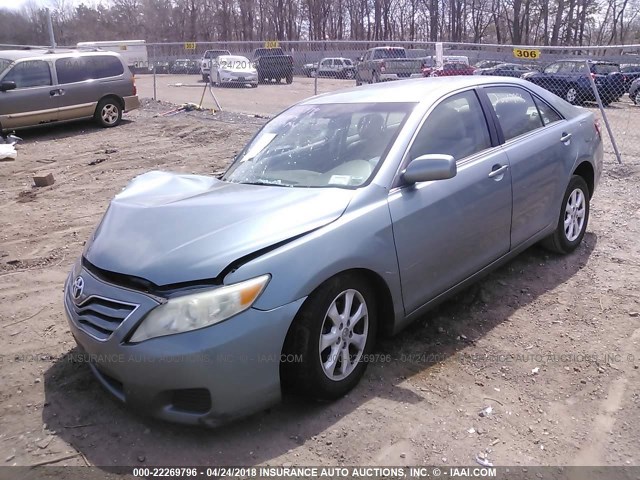 4T1BF3EK0BU594602 - 2011 TOYOTA CAMRY SE/LE/XLE BLUE photo 2