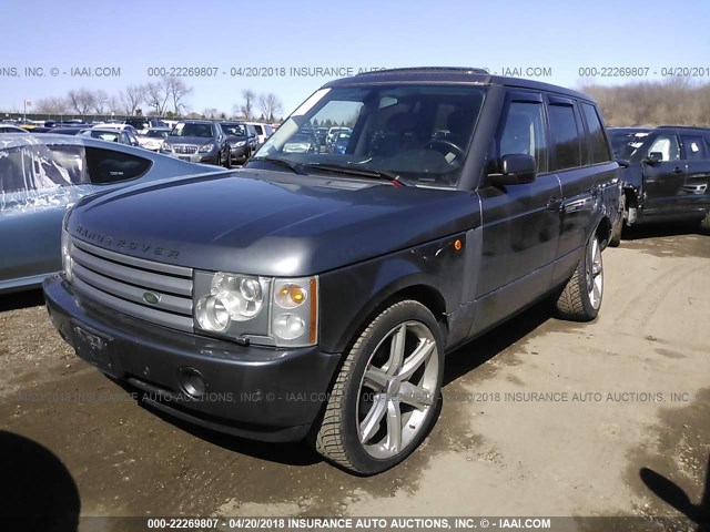 SALMF11415A191719 - 2005 LAND ROVER RANGE ROVER HSE GRAY photo 2