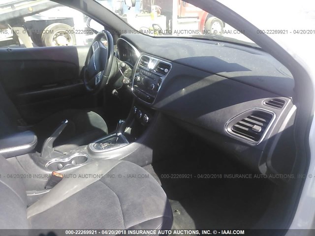 1C3CCBBB1DN672578 - 2013 CHRYSLER 200 TOURING WHITE photo 5